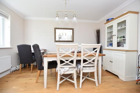 4 bedroom detached house for sale, Woodlands Walk, Essex CM6