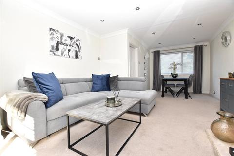3 bedroom semi-detached house for sale, Woodkirk Gardens, Woodkirk, West Yorkshire