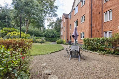 1 bedroom apartment for sale, Ella Court, Kirk Ella, Hull
