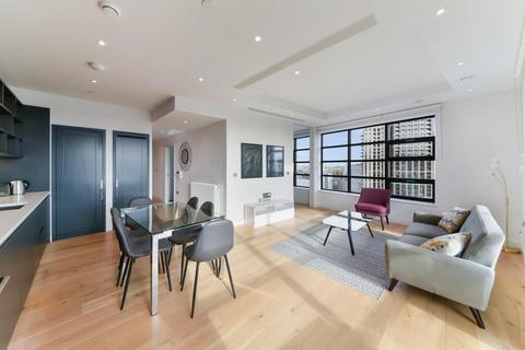 3 bedroom apartment to rent, Defoe House, London City Island, London, E14