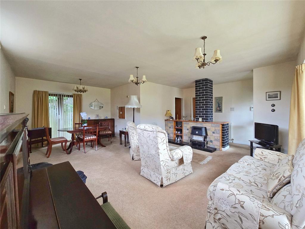 Lounge Dining Room