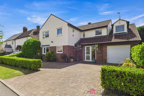 5 bedroom detached house for sale, Park Avenue, Harlow CM17