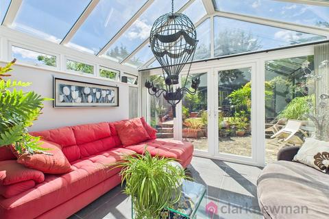 5 bedroom detached house for sale, Park Avenue, Harlow CM17