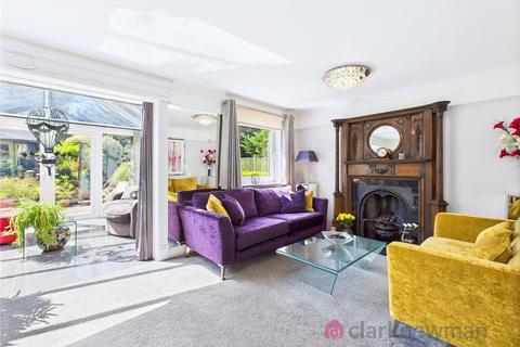 5 bedroom detached house for sale, Park Avenue, Harlow CM17