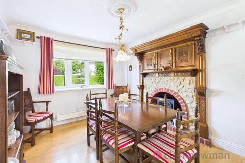 5 bedroom detached house for sale, Park Avenue, Harlow CM17