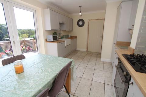 9 Wavell Road, Brierley Hill, DY5 2EX