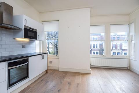 2 bedroom flat to rent, Beversbrook Road, Tufnell Park, London, N19