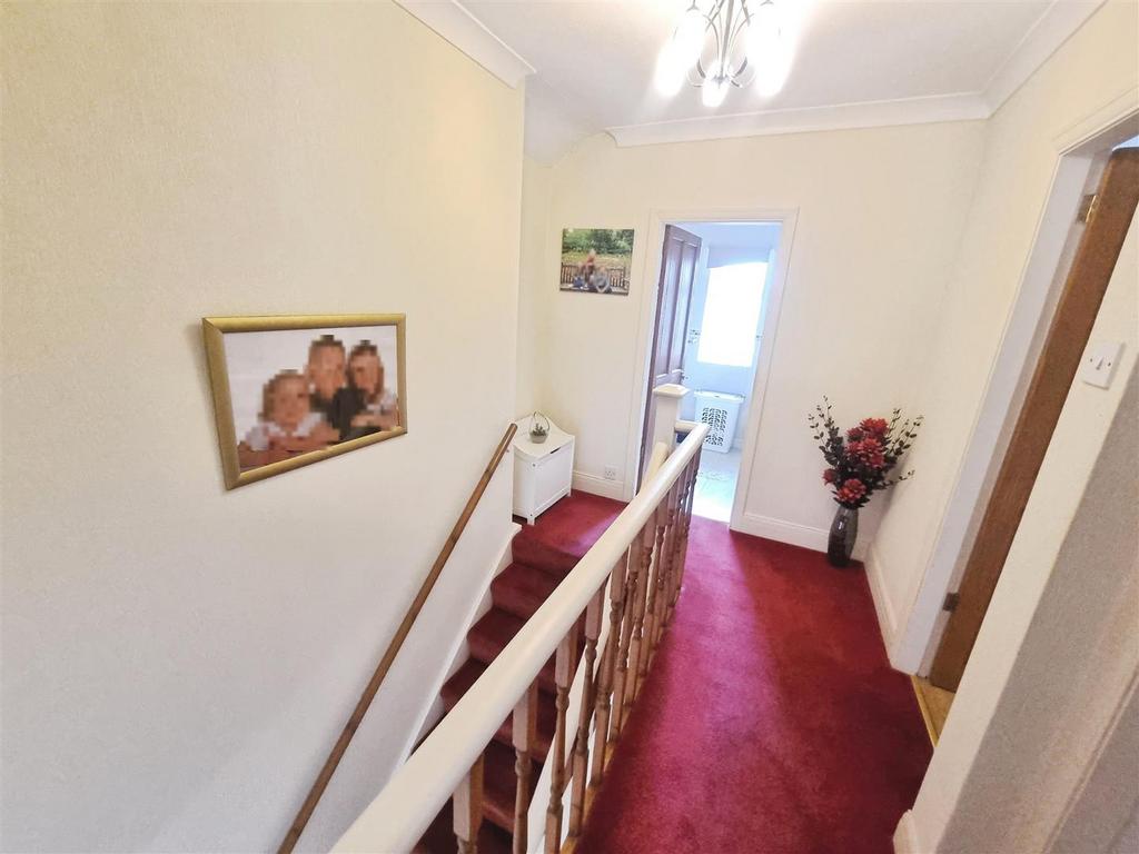 C8f54edf-image003 20 282 29.jpg