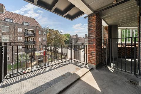 2 bedroom flat for sale, Tilson Gardens, London, SW2