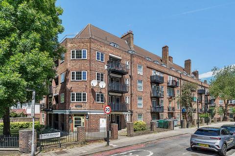 2 bedroom flat for sale, Tilson Gardens, London, SW2