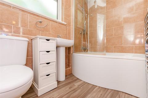 19 Croftside, Vigo, Gravesend, DA13 0SH