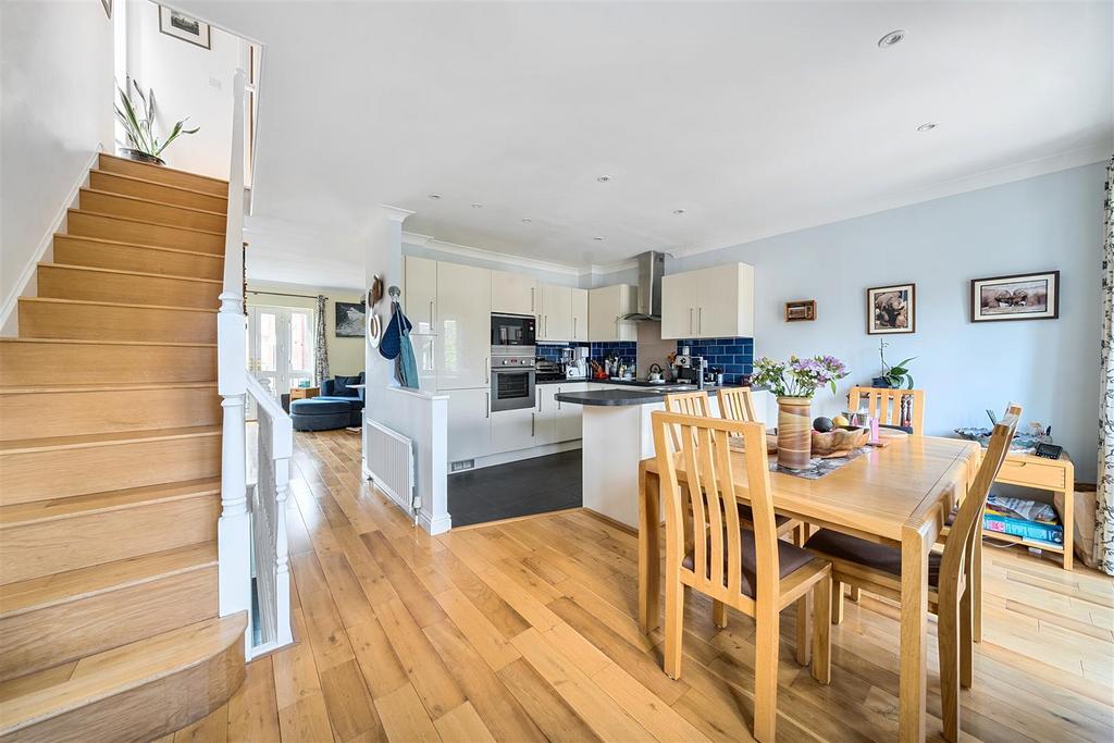 Dining kitchen h.jpg