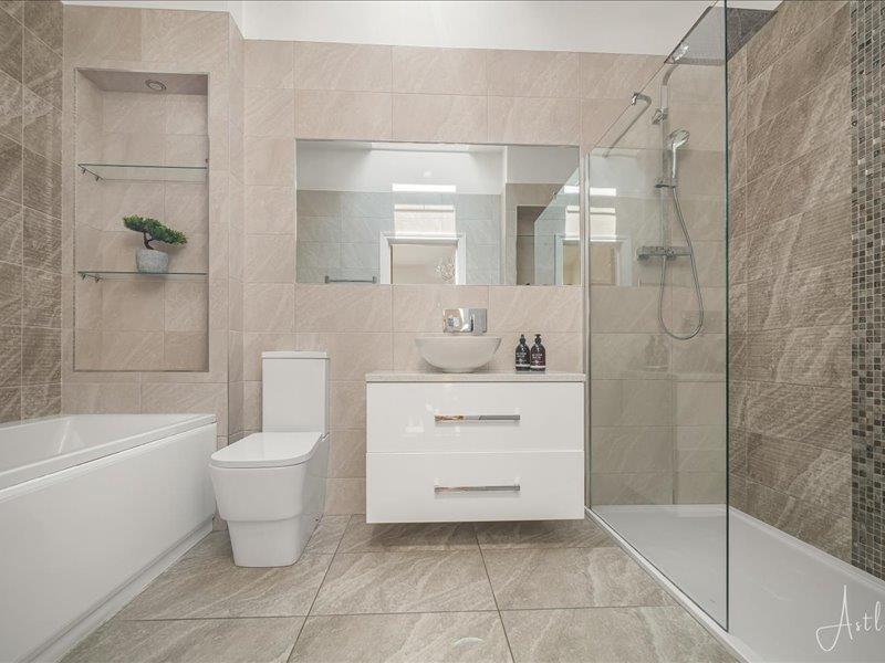 Family bathroom/w.c.