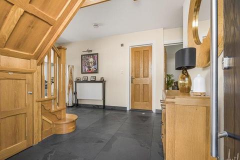 45 Bryncatwg, Neath, SA10 8BG