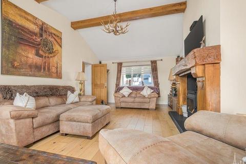 45 Bryncatwg, Neath, SA10 8BG