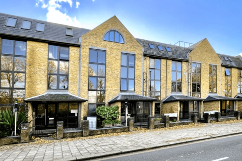 Studio to rent, St. Johns Road, Isleworth, TW7