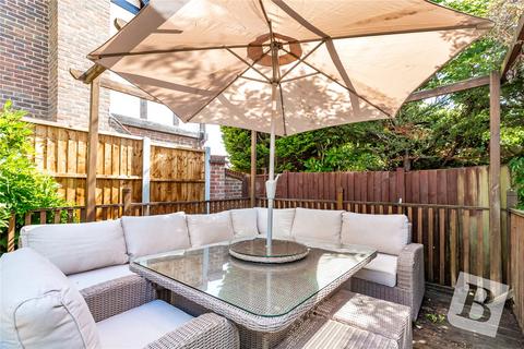 3 Rayburn Road, Hornchurch, RM11 3AP