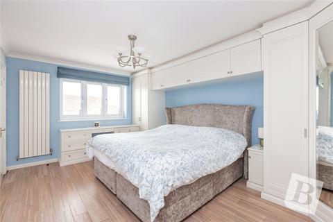 3 Rayburn Road, Hornchurch, RM11 3AP