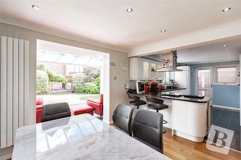 3 Rayburn Road, Hornchurch, RM11 3AP
