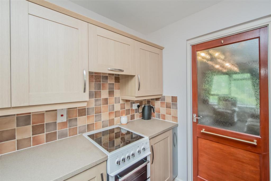 Fitted Kitchen:
