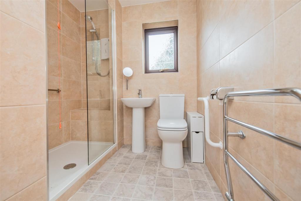 Shower Room / WC: