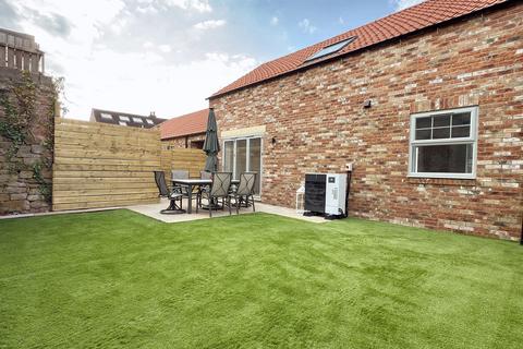 2 bedroom house to rent, 3 Dovecote Mews, Sandhutton