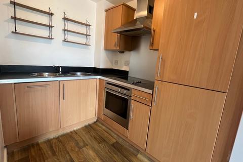 1 bedroom flat to rent, Worsdell Drive, Gateshead, NE8