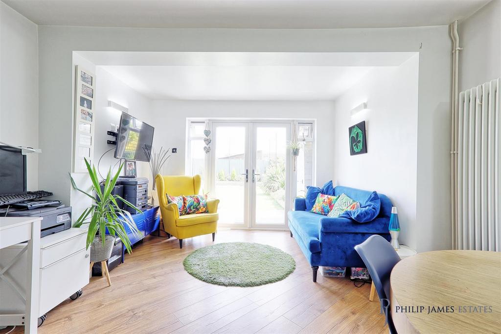 IMG 8292 3 4 easy HDR-interior3.jpg