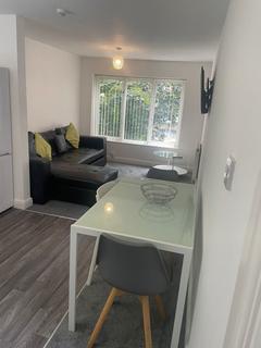 4 bedroom apartment to rent, Annex, Portland Hse, 6 Linnet Ln, Liverpool L173BG