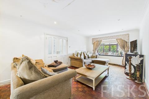 4 bedroom detached house for sale, Kennington Avenue, Benfleet, SS7