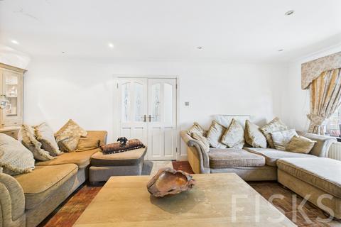 4 bedroom detached house for sale, Kennington Avenue, Benfleet, SS7