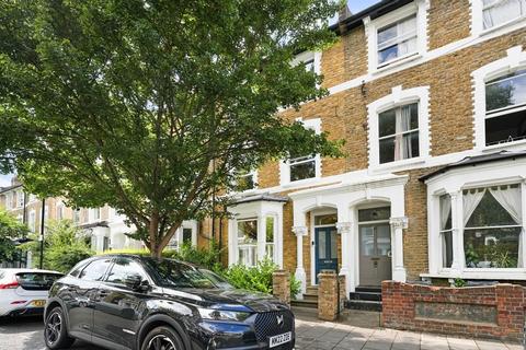 19 Reighton Road, London, E5 8SQ