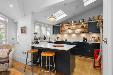 5 bedroom semi-detached house for sale, Cottenham Park Road, London SW20