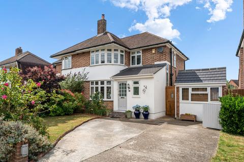 63 Timbercroft, Epsom, KT19 0TH
