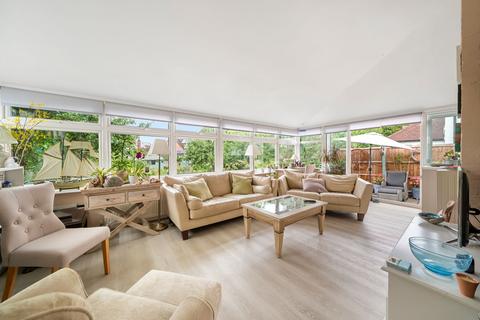 63 Timbercroft, Epsom, KT19 0TH