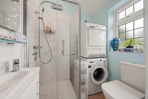 63 Timbercroft, Epsom, KT19 0TH