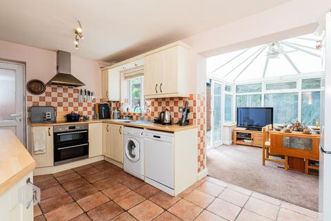 3 bedroom detached house for sale, Midford Drive, Bolton, Greater Manchester, BL1 7LY