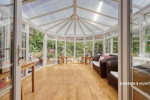undefined, St. Nicholas Place, Loughton, IG10