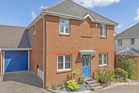 St. Nicholas Place, Loughton, IG10