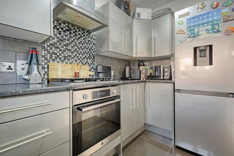 27 Froden Brook, Billericay, CM11 2TW