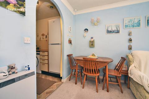 1 bedroom apartment for sale, Wordsworth Drive, Cheam, Sutton, SM3