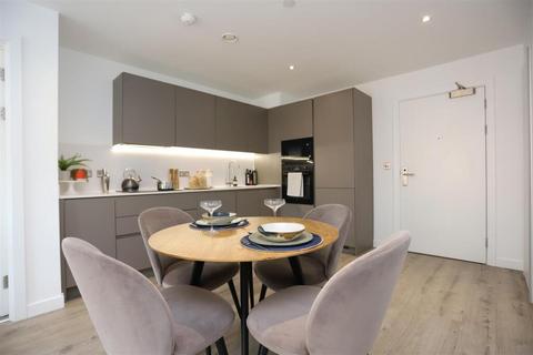 3 bedroom flat to rent, Middlewood Street, Salford M5