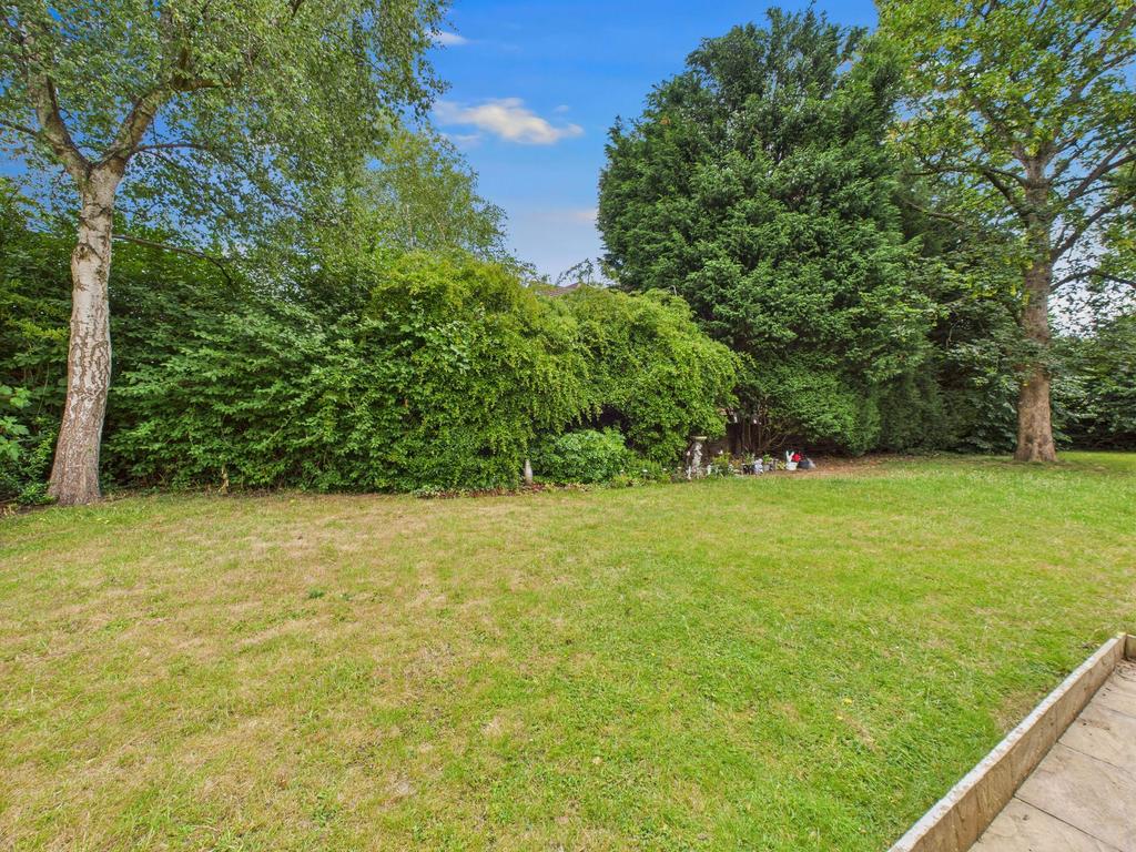 Rear Communal Garden