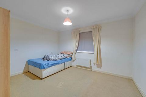 undefined, Masters Street, London E1