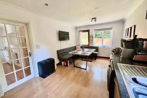 7 Croppins Close, Buckfastleigh, TQ11 0EY