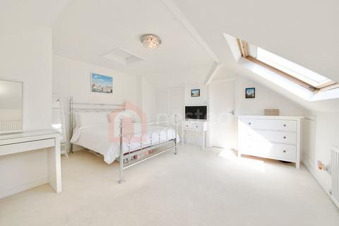 2 bedroom flat for sale, Muswell Road, London N10