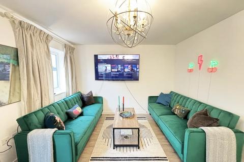 2 bedroom flat for sale, Paxton Place, London SE27