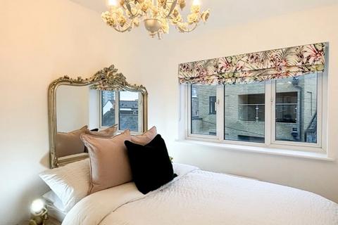 2 bedroom flat for sale, Paxton Place, London SE27