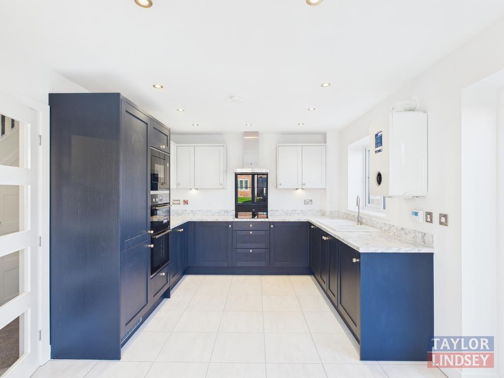 Kitchen  / DIner