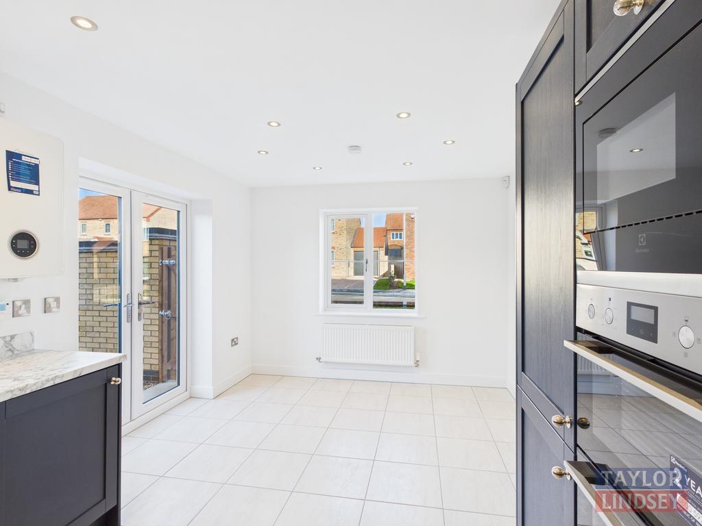 Kitchen  / DIner